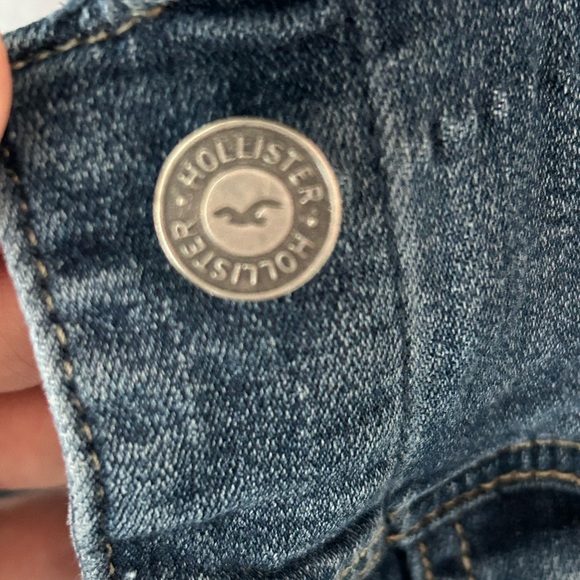 Hollister Denim Distressed ripped Jean Jacket - Picture 2 of 4